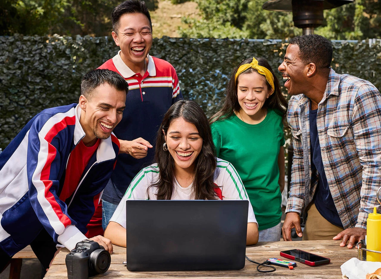 Unidad de Estado Sólido SSD portátil SanDisk Edición para la Copa Mundial de la FIFA 2026 - 1TB USB A y C Gen 3.2