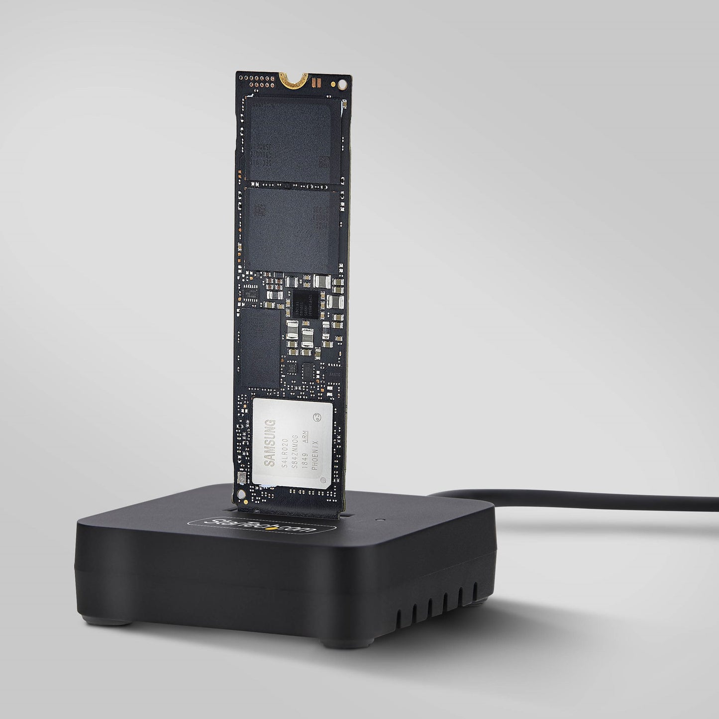 StarTech.com 1USB3-NVME-DOCK base de conexión para disco duro USB 3.2 Gen 2 (3.1 Gen 2) Type-C Negro