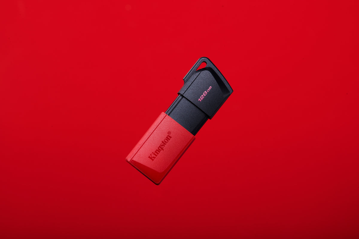 Memoria USB Kingston DataTraveler Exodia M 128GB USB 3.2 Gen1 Color Negro-Rojo
