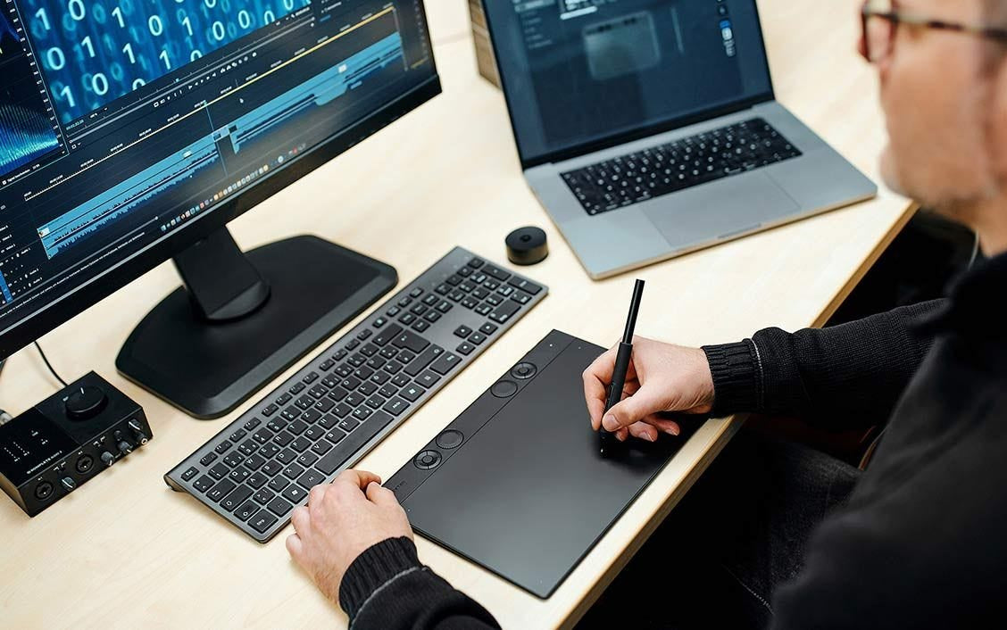Wacom Intuos Pro Small tableta gráfica Negro 5080 lpi 187 x 105 mm USB/Bluetooth