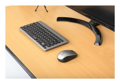 Teclado y Mouse Manhattan Optico Inalambrico Negro y Plata Mini Combo
