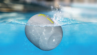 Bocina Logitech WONDERBOOM 4  Sonido de 360°  Capacidad Inalámbrica 40mtrs Color Gris