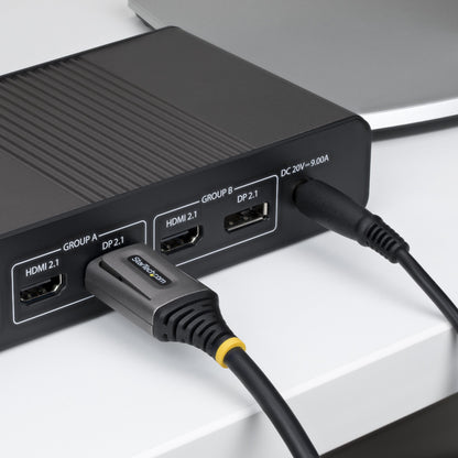StarTech.com DP21V-50C-DP80-CABLE cable DisplayPort 0.5 m Negro
