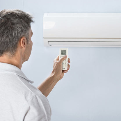 Control Remoto Steren Universal para Aire Acondicionado Color Blanco