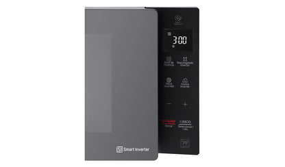 Horno Microondas LG Smart Inverter NeoChef 1.5 pies EasyClean negro/plata