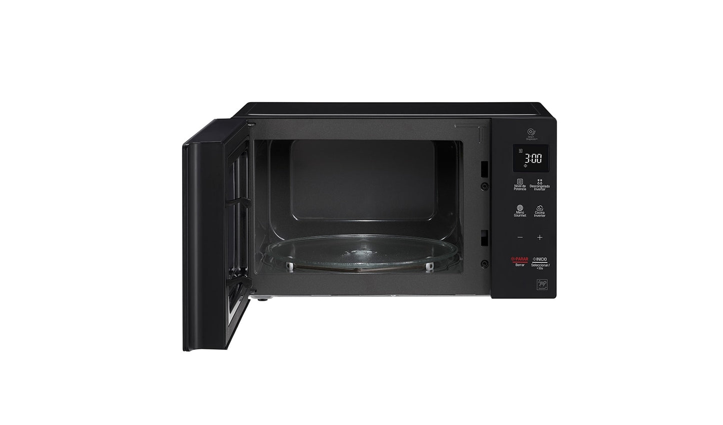 Horno Microondas LG Smart Inverter NeoChef 1.5 pies EasyClean negro/plata