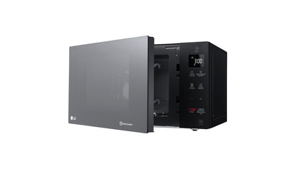 Horno Microondas LG Smart Inverter NeoChef 1.5 pies EasyClean negro/plata