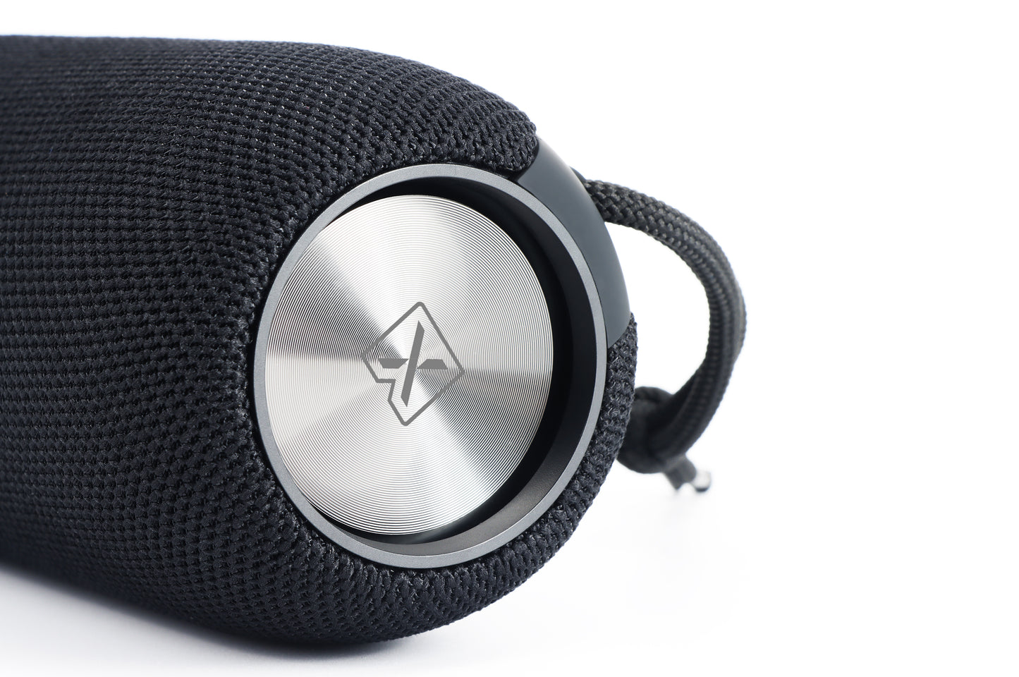 Bocina Lanix LXSP Act Bluetooth Micro USB Protección Contra Agua IP67 Color Negro