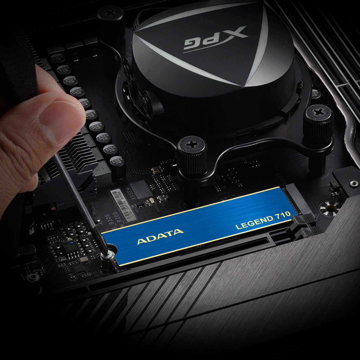 Unidad de Estado Solido SSD Adata 256GB Legend 710 Nvme M.2 1.000MB/s Escritura 2400 MB/s Lectura PCI Express 3