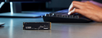 Unidad de Estado Sólido SSD Kingston KC3000 PCIe 4.0 NVMe M.2 SSD 2048GB Color Negro