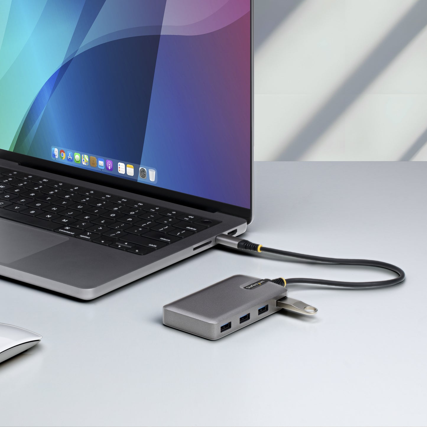 StarTech.com 5G4AB-USB-C-HUB nodo concentrador USB 3.2 Gen 1 (3.1 Gen 1) Type-C 5000 Mbit/s Gris