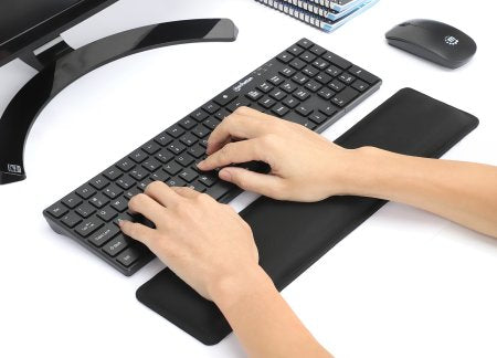 Reposamuñecas Manhattan Soporte Ergonómico para Teclado Resistente al Agua 445x100mm Color Negro