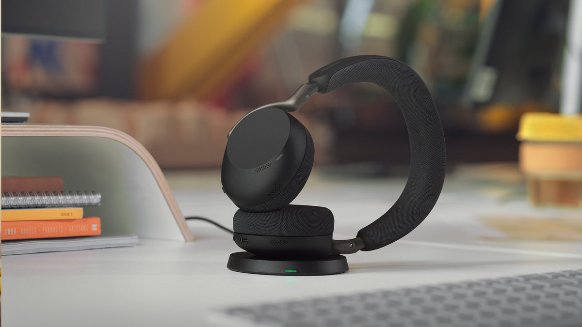 Audífonos Jabra Evolve3 75 MS para Teams, Bluetooth con Link390C USB-C y base de carga inalámbrica, negro, 37599-999-889