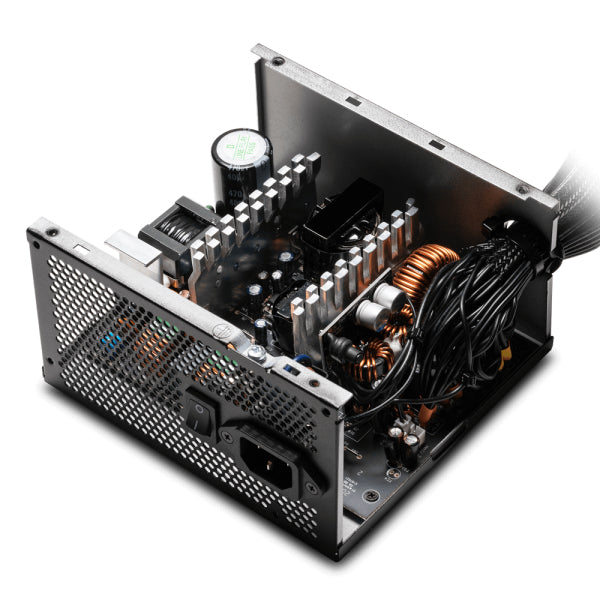 Fuente de Poder 650W XPG Pylon 80 Plus Bronze ATX 24 pin