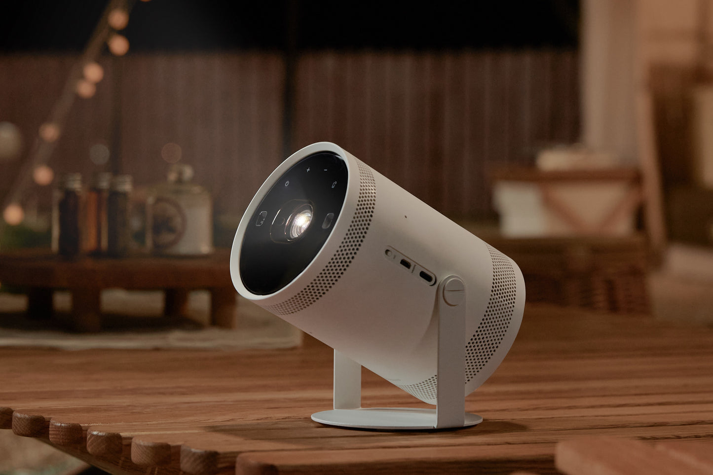 Proyector Samsung The Freestyle 2da Gen DLP LED 550 Lumenes Resolucion 1920x1080 HDMI/USB
