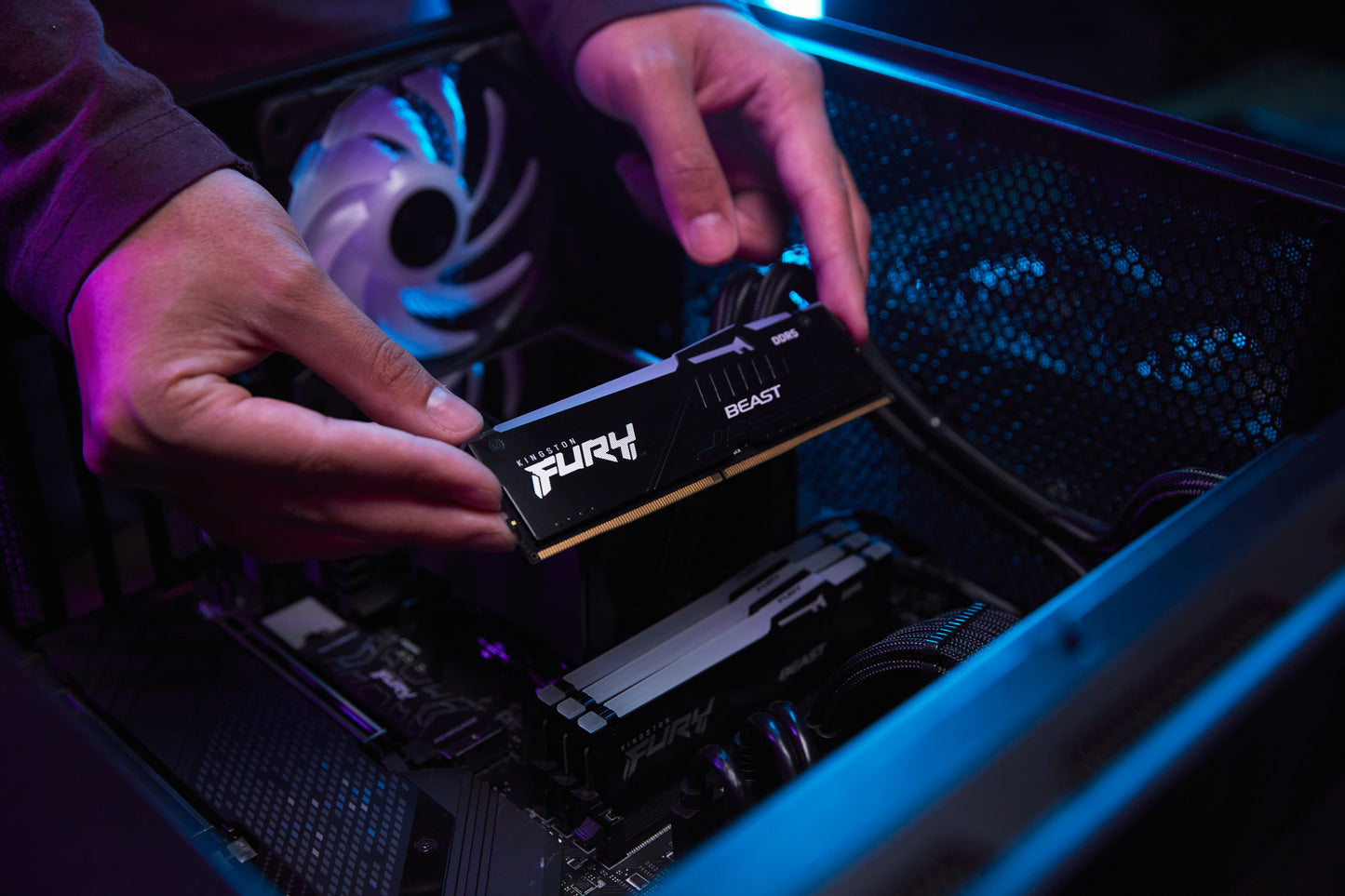 Kingston Technology FURY Beast RGB módulo de memoria 16 GB 1 x 16 GB DDR5 6000 MT/s 288-pin DIMM
