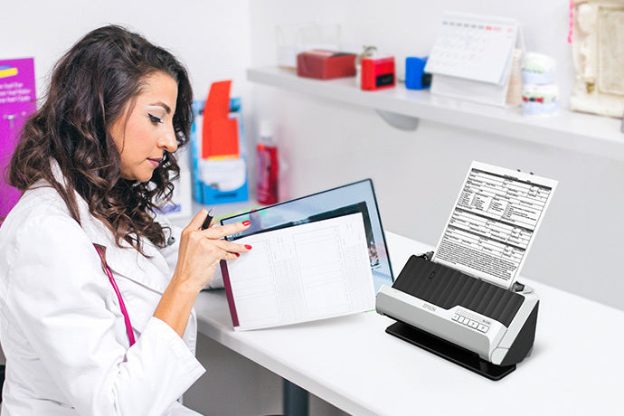 Epson DS-C330 Escáner alimentado con hojas Negro, Gris