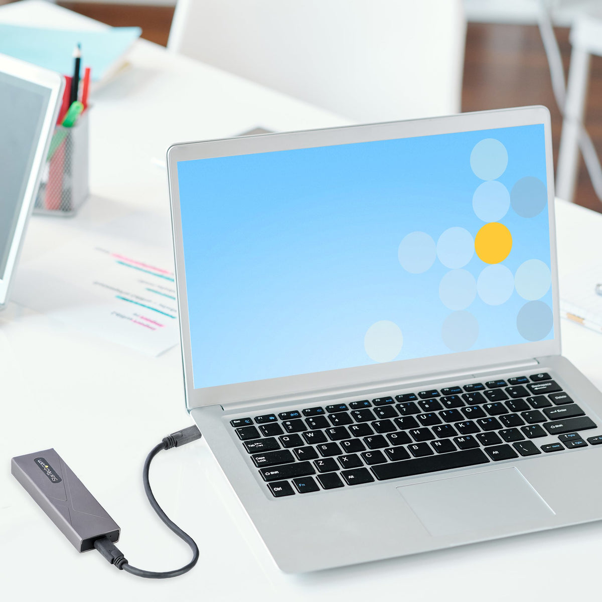 StarTech.com M2-USB-C-NVME-SATA caja para disco duro externo Carcasa para SSD Gris