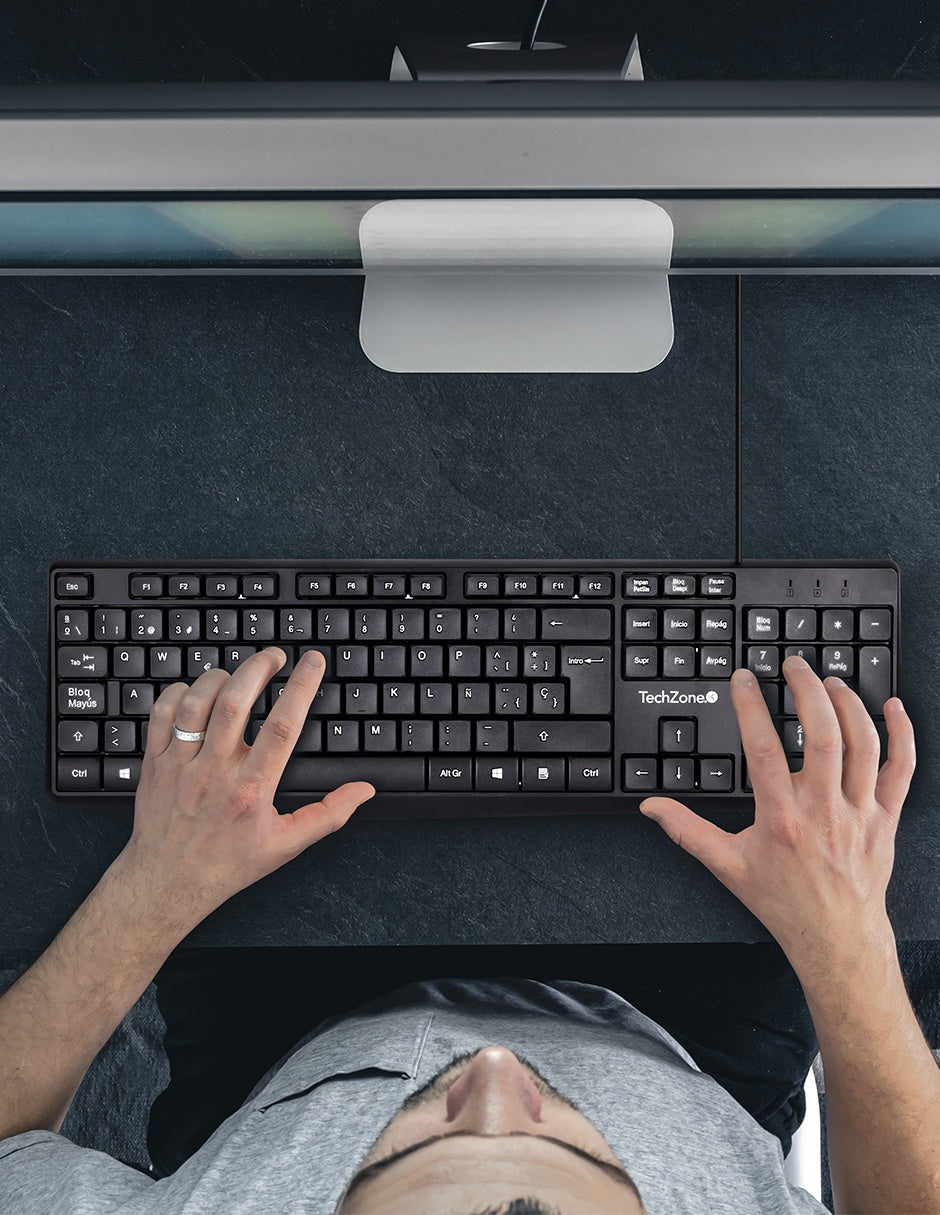 TechZone Alámbrico teclado Universal USB QWERTY Negro