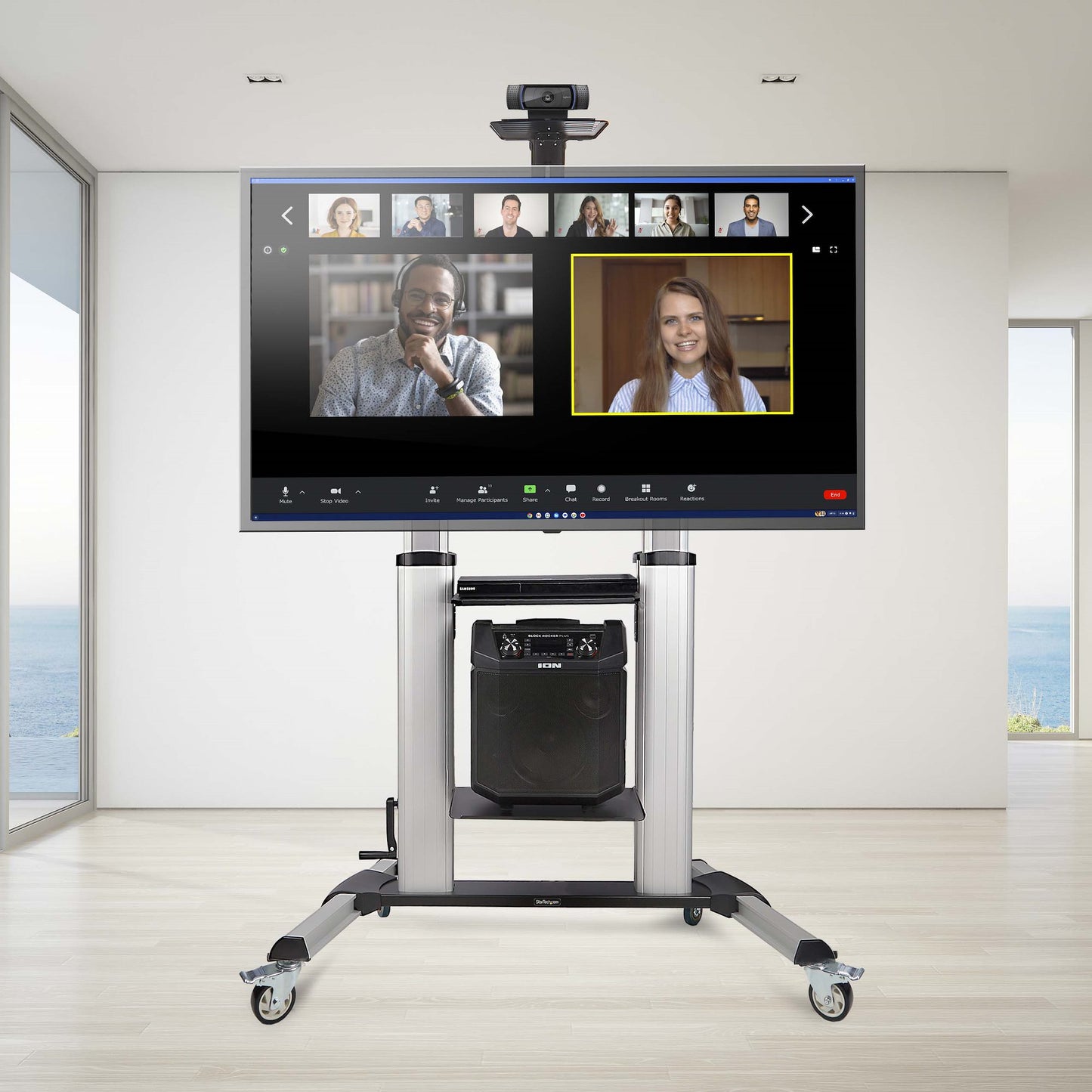 StarTech.com 1110C-MOBILE-TV-CART soporte para TV 2.54 m (100") Negro, Plata