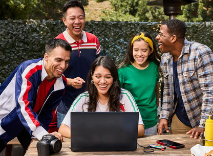 Unidad de Estado Sólido SSD portátil SanDisk Edición para la Copa Mundial de la FIFA 2026 - 1TB USB A y C Gen 3.2