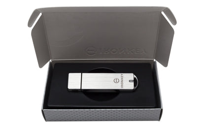 Memoria USB Kingston IronKey S1000 Flash 32GB Encriptado Criptochip Integrado Color Plata