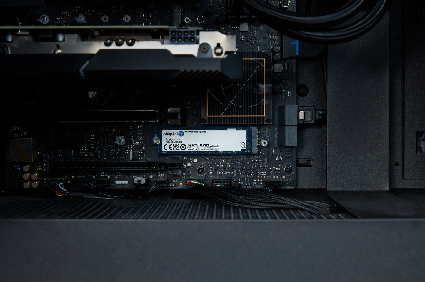 Unidad de Estado Solido SSD Kingston SNV3S NVMe  2TB PCI Express 4.0 M.2