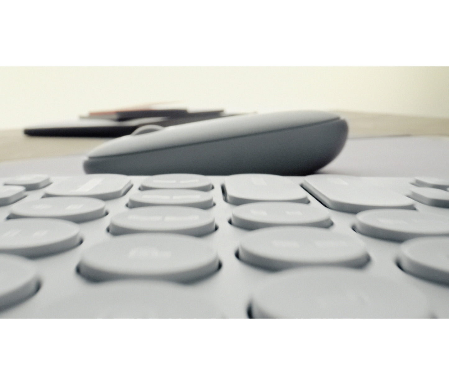 Logitech 910-007048 ratón Oficina Ambidiestro RF inalámbrico + bluetooth Óptico 4000 DPI