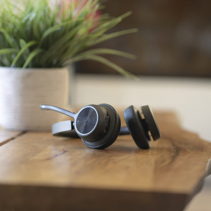 HP Poly Voyager 4320 USB-C Headset +BT700 dongle +Charging Stand Inalámbrico y alámbrico Diadema Llamadas/Música USB Tipo C Bluetooth Base de carga Negro
