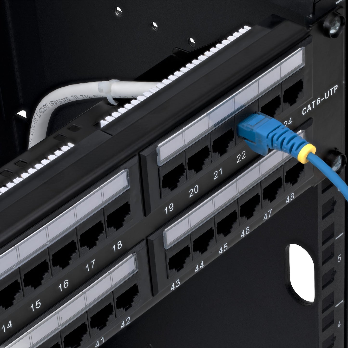 StarTech.com CPANEL48 panel de parcheo