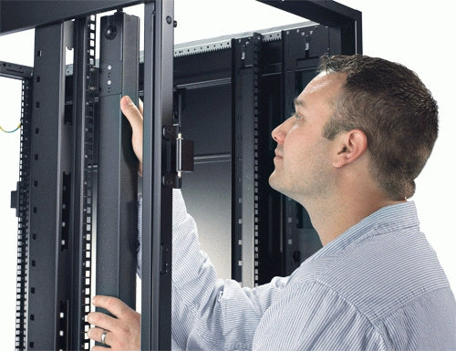 APC Basic Rack 1.92kVA unidad de distribución de energía (PDUs) Negro